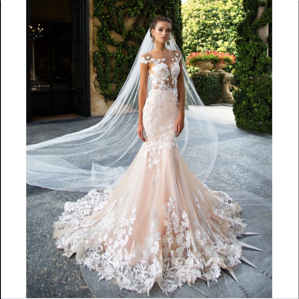 Wedding dress gown